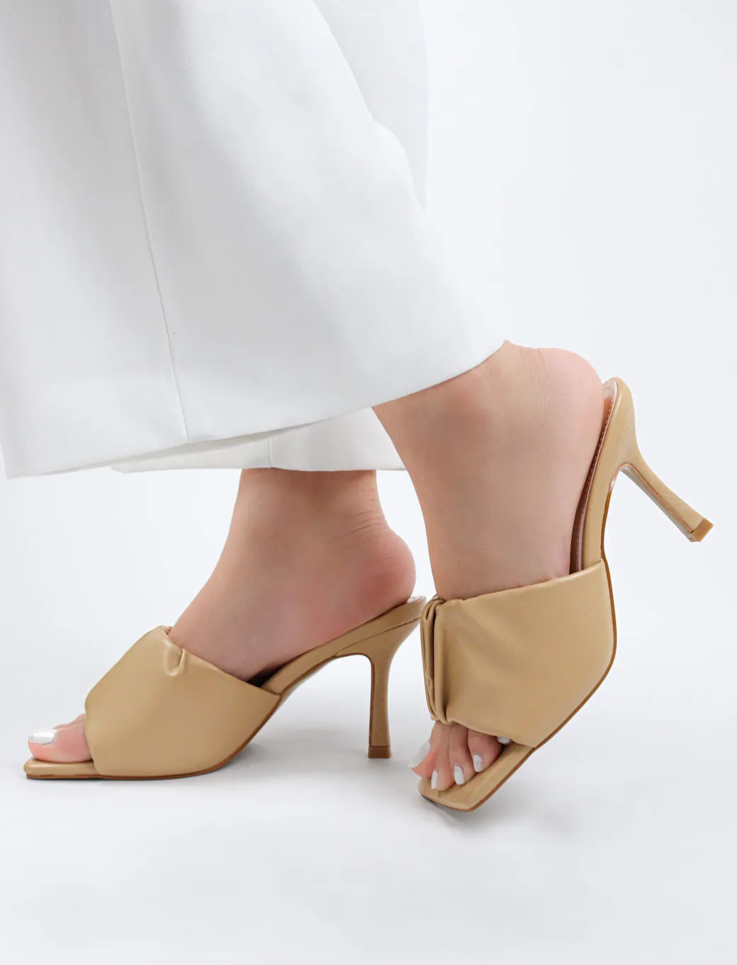 Aimeigao - Women's Scrunchie Stiletto Heels