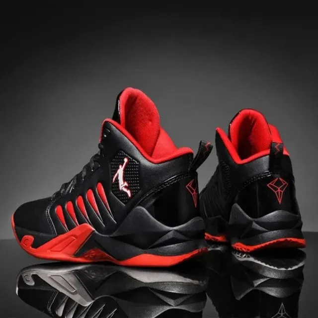 Breathable and comfortable slip-resistant sports sneakers