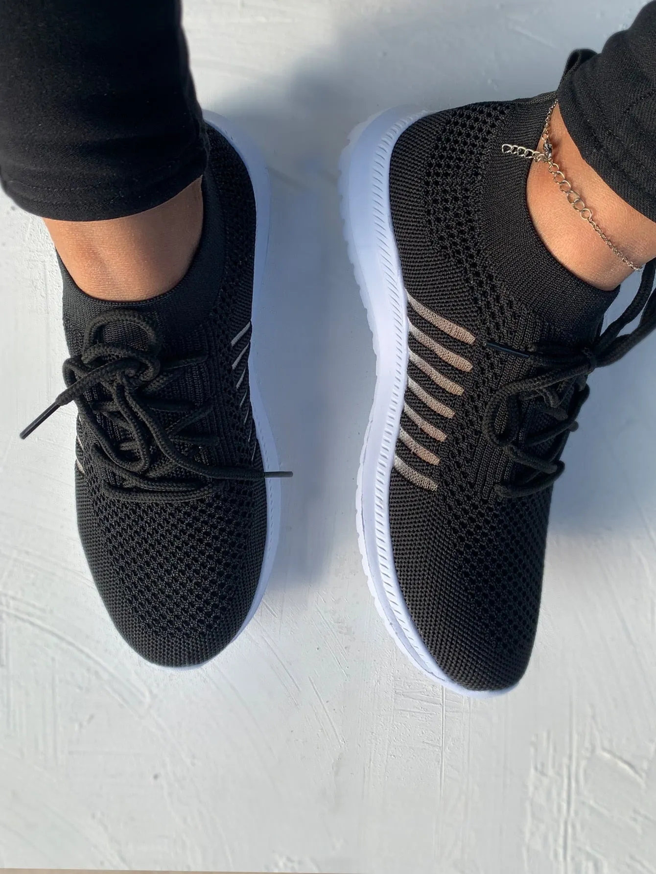 Breathable Lace-up Front Running Shoes