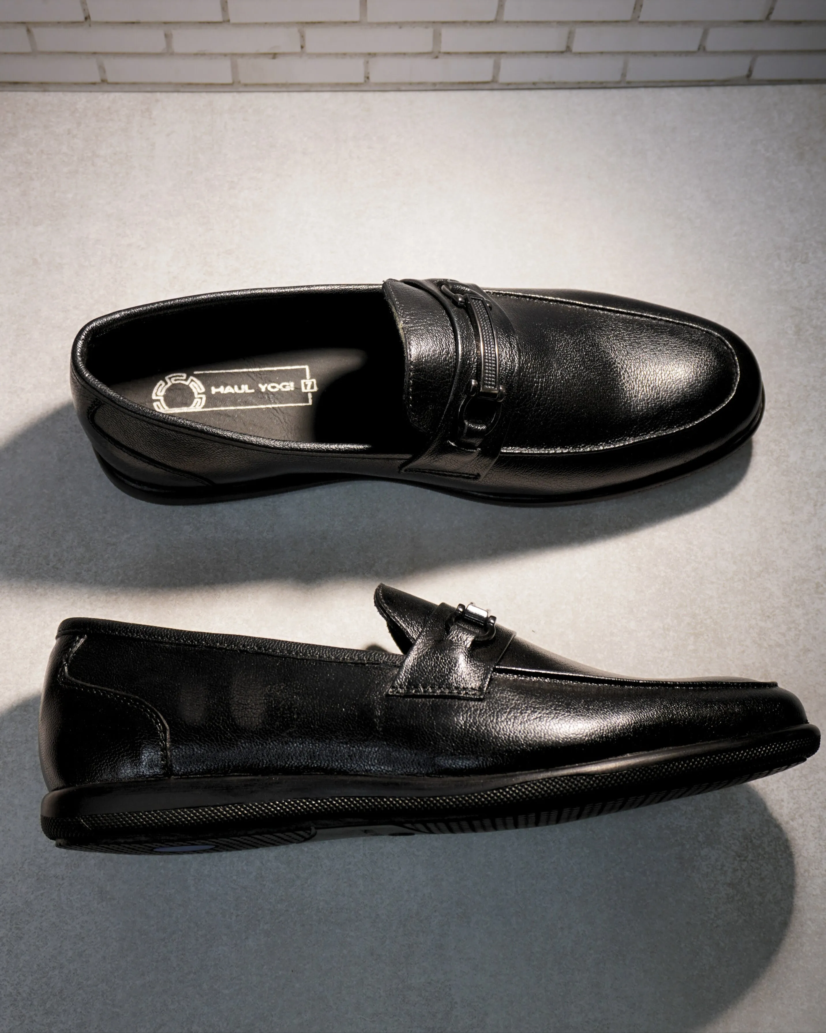 Buckle Super Soft Loafers Black