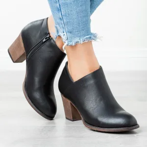 Comfortable and durable orthopedic Boots