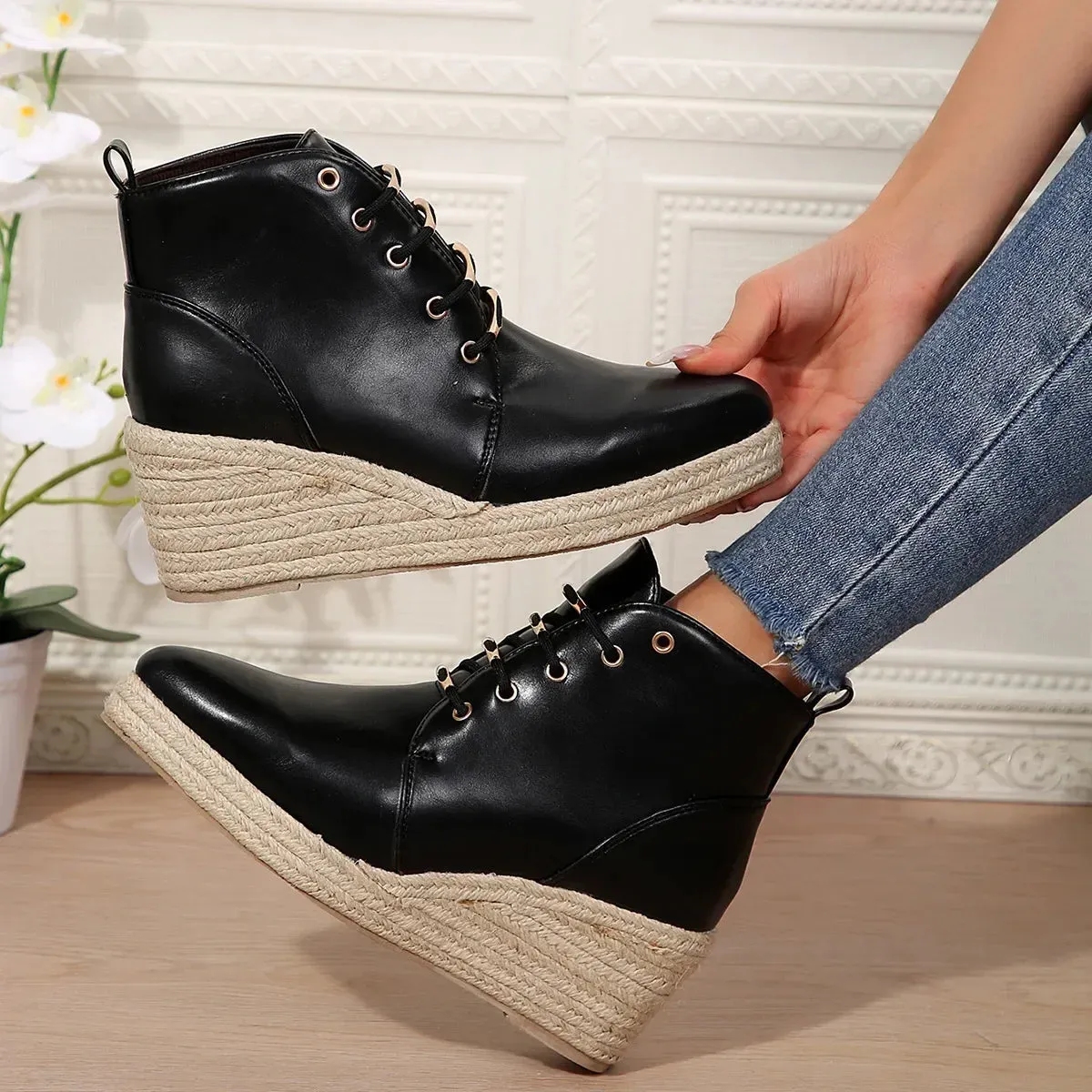 Comfortable and versatile orthopedic Heels