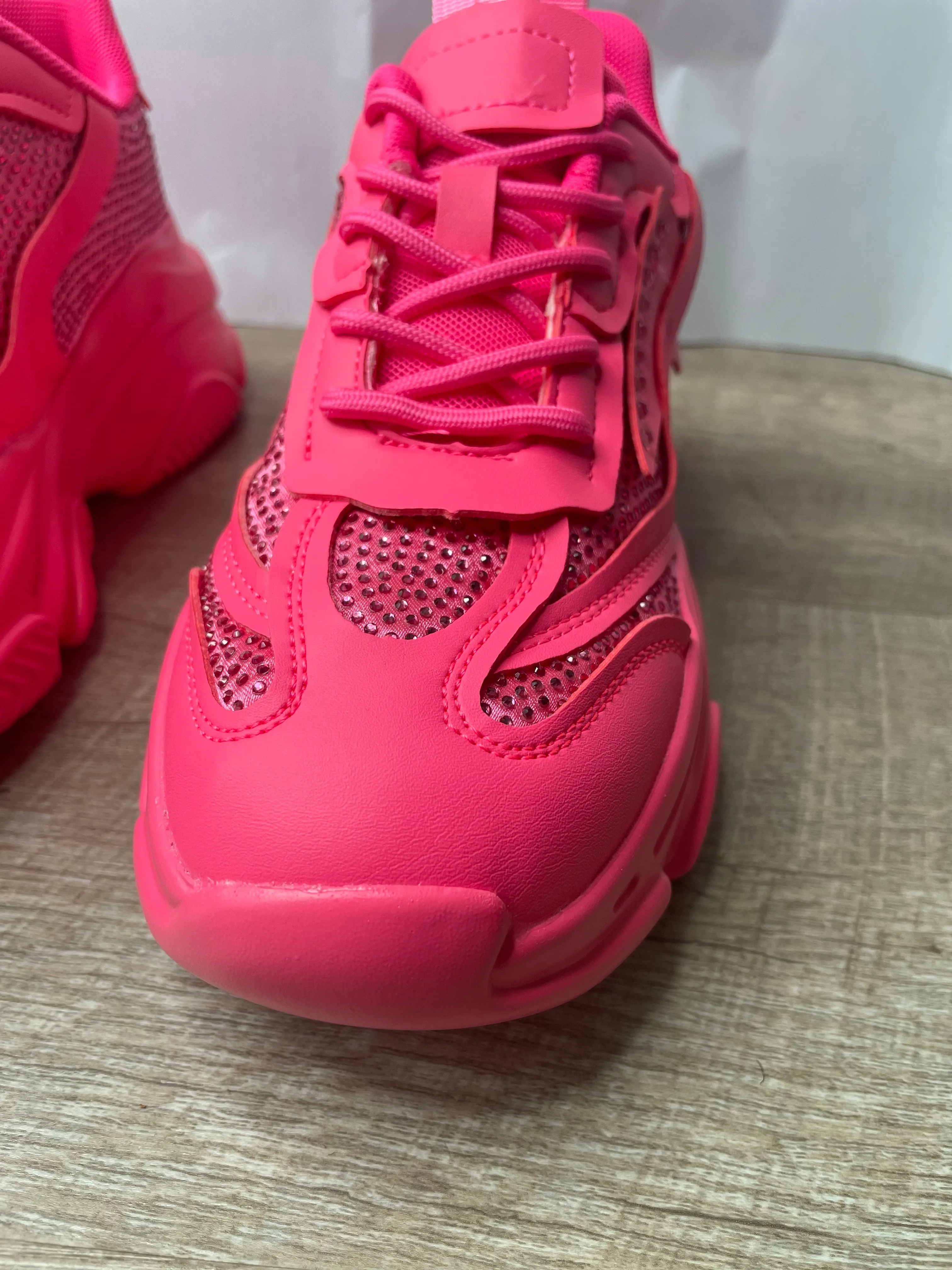 Diana Sneakers