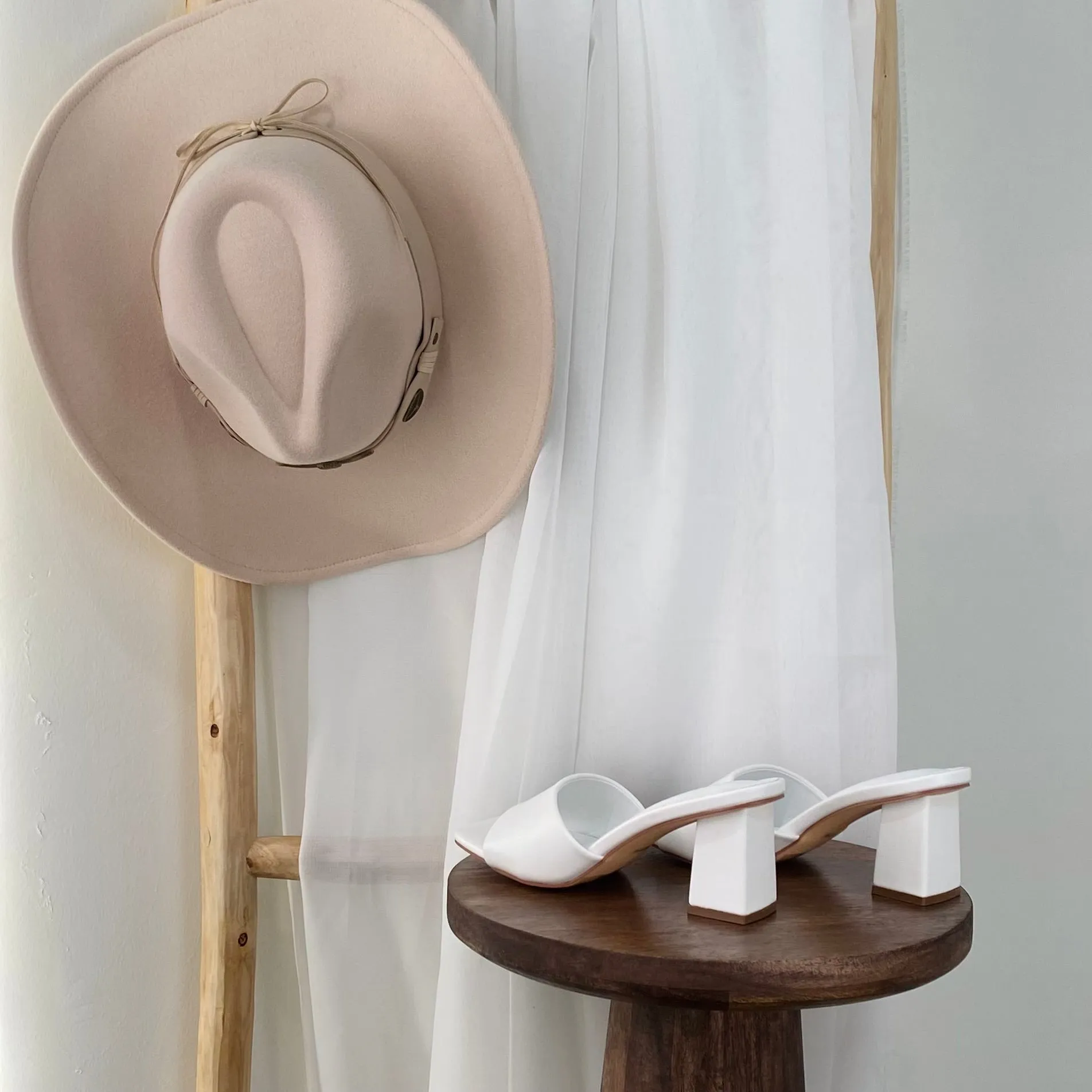 Dulce Heels (White)