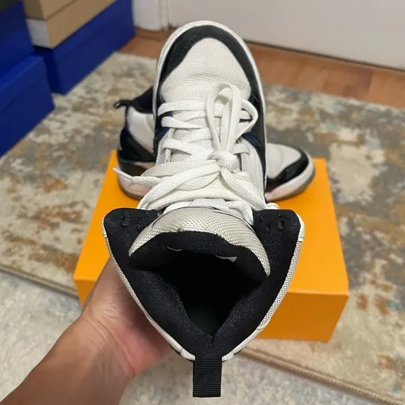 Fair Youth Size 4.5Y Air Jordan Flight 45 High Concord GS Sneakers White &amp; Black