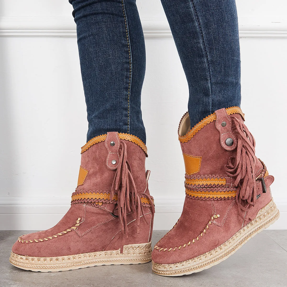 Fashionable and supportive orthopedic Boots