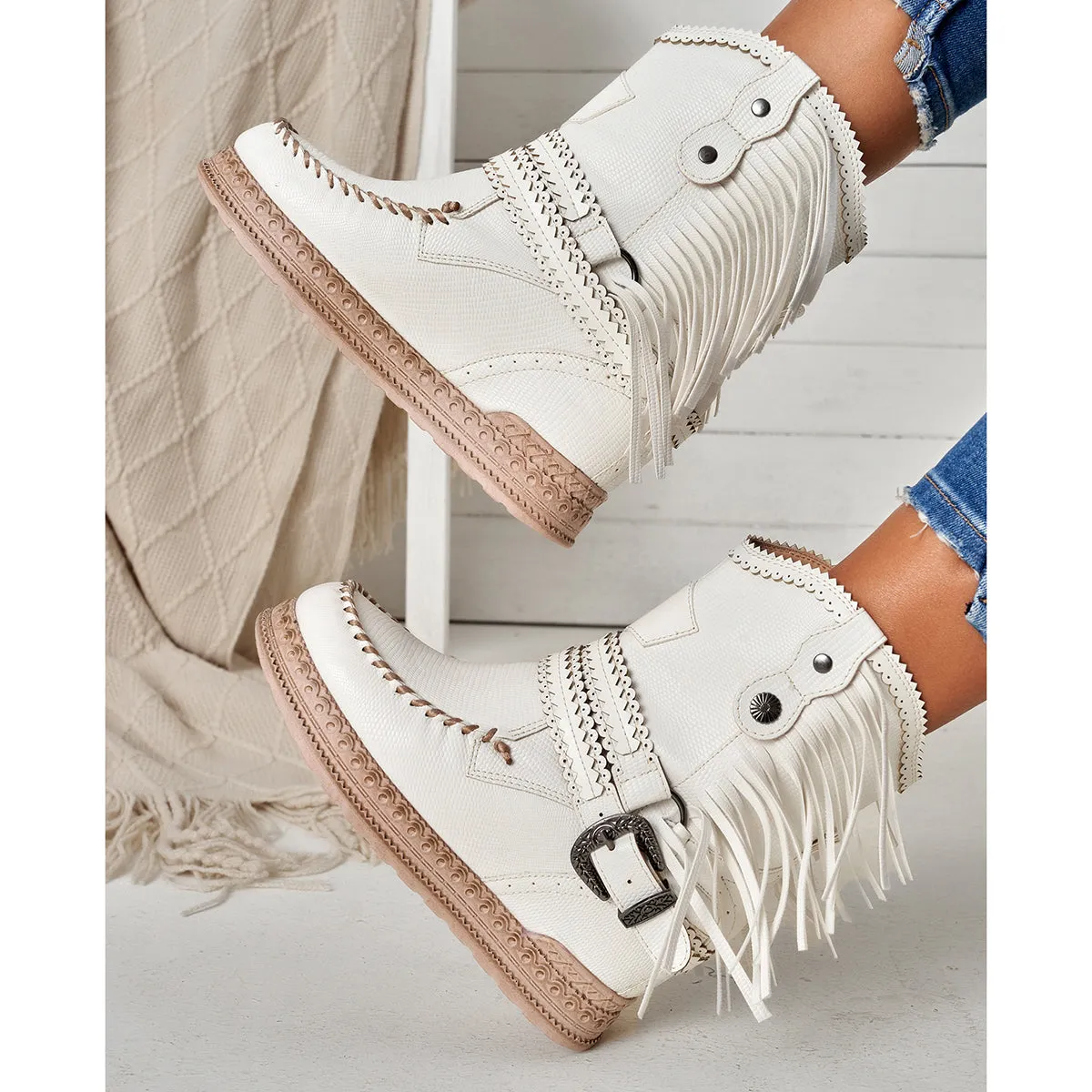 Fashionable and supportive orthopedic Boots