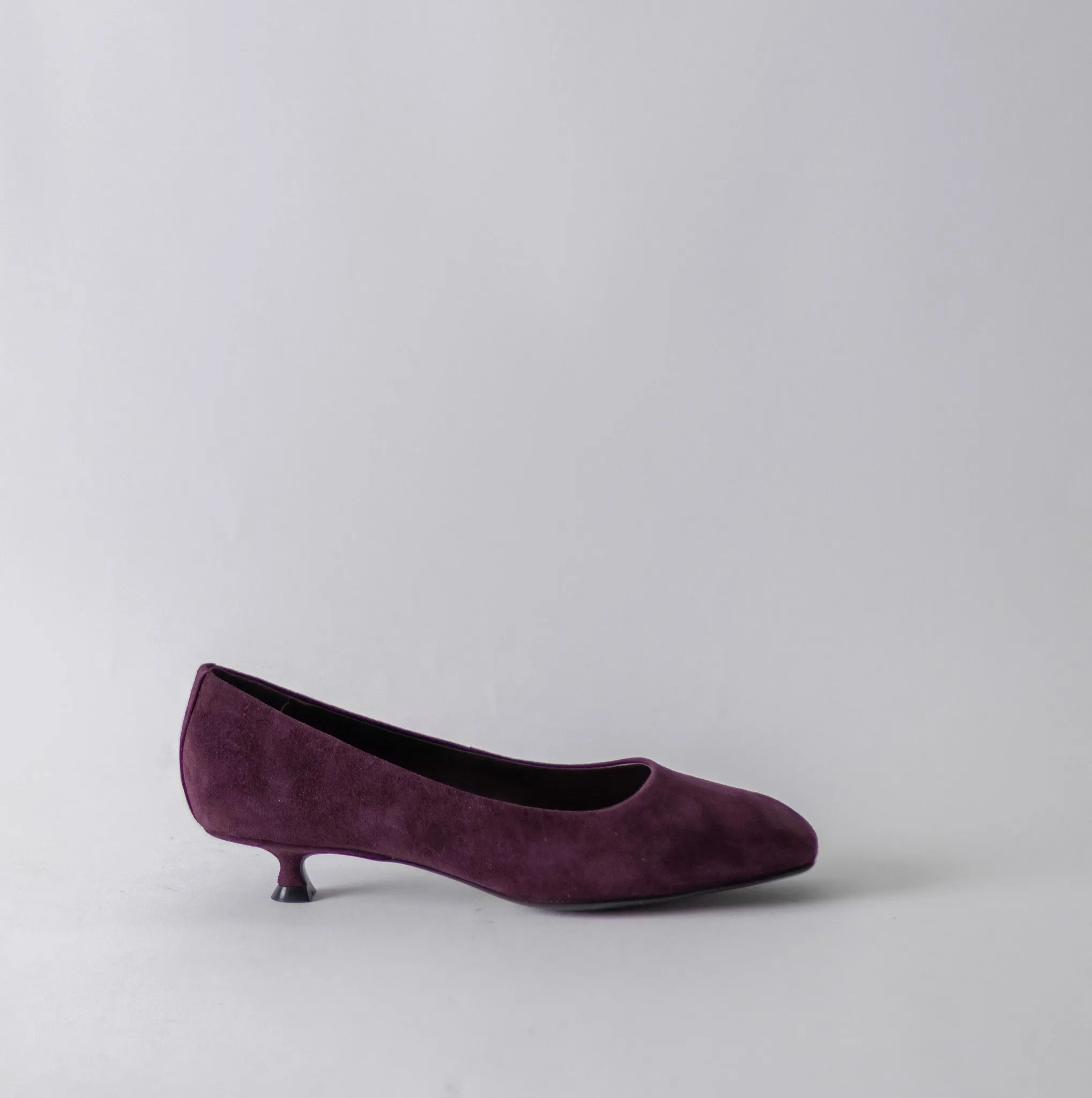 JEFFREY CAMPBELL SUBJECT SOFT PUMP DUSTY PURPLE SUEDE