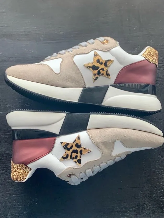 Maroon Maren Sneakers