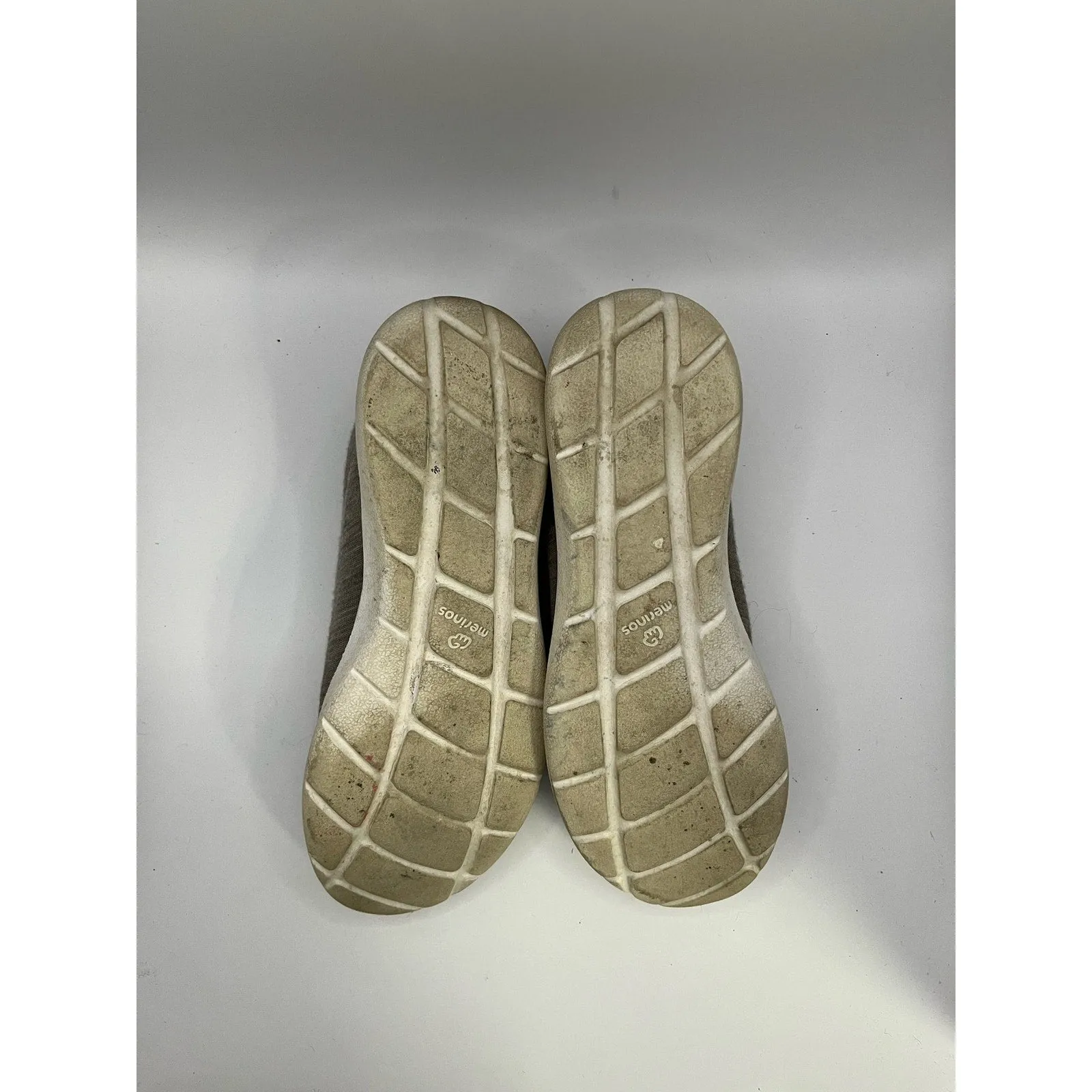 Merinos Gray Comfortable Lace Up Sneakers Sz 6