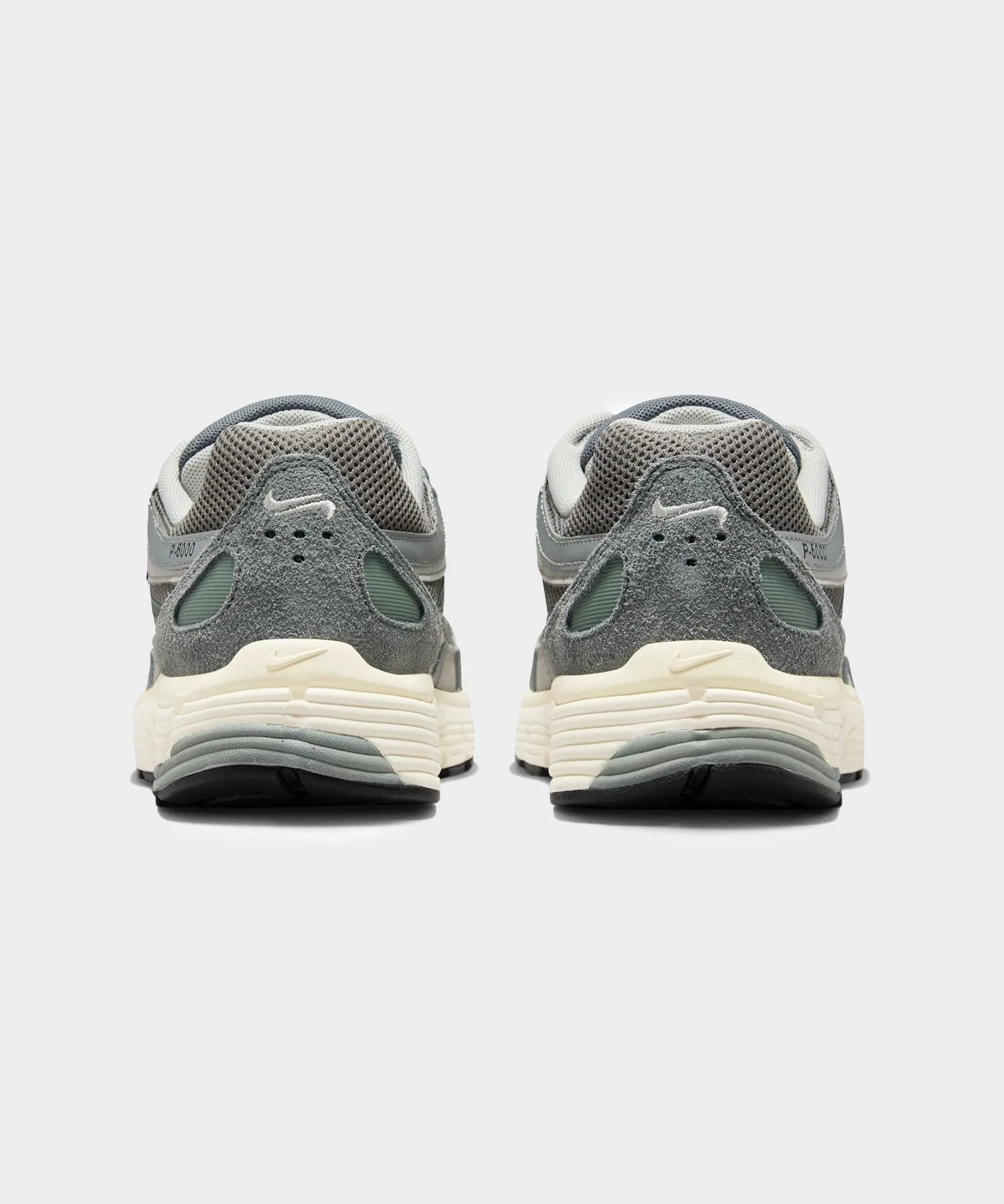 Nike P-6000 in Flat Pewter   Metallic Silver