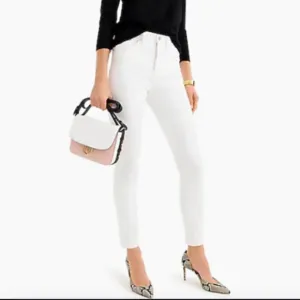 NWT J. Crew White 9&quot; mid-rise toothpick jean in white SZ 28