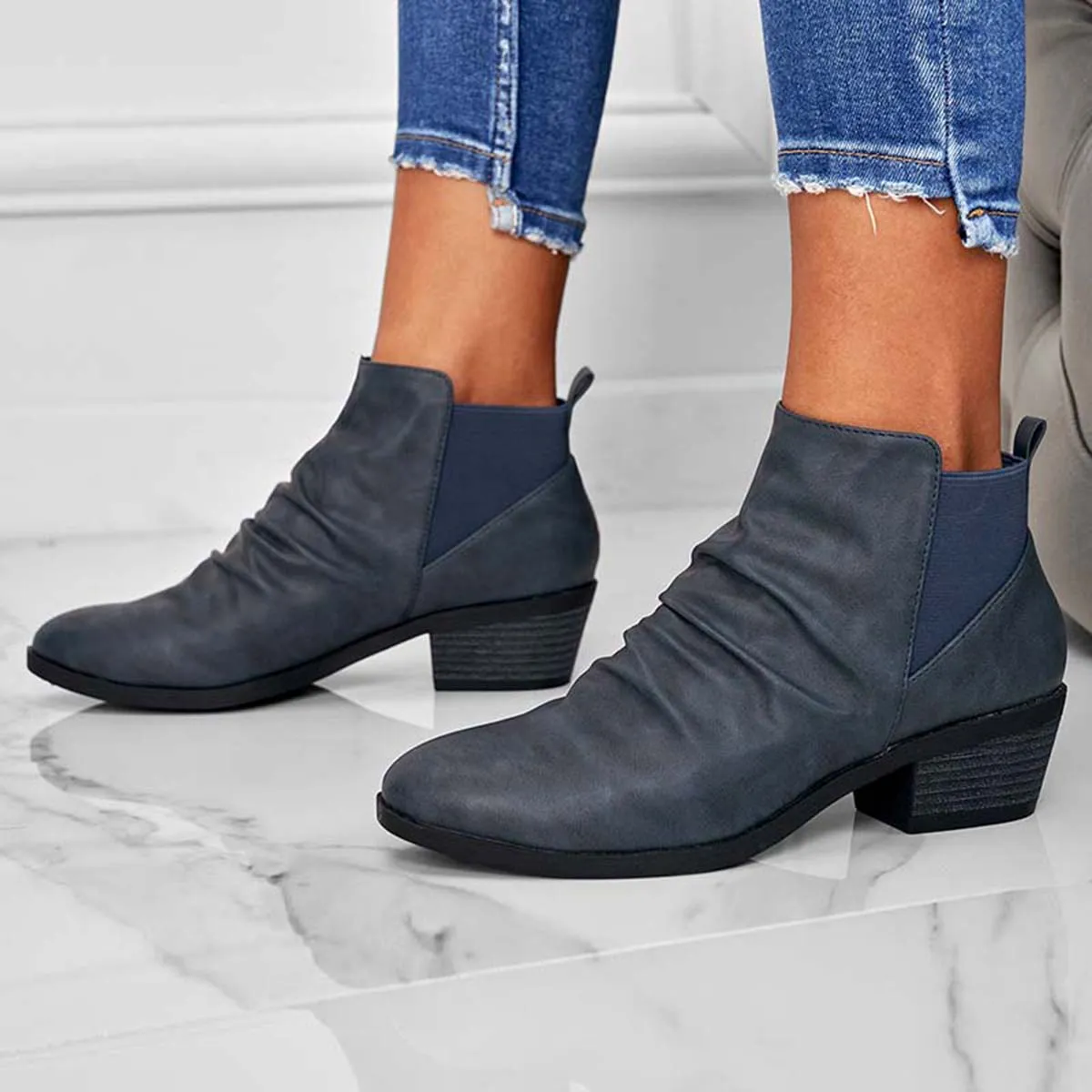 Orthopedic fashion Boots