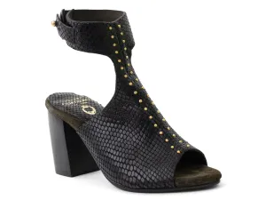 Pia A80 200's Heel