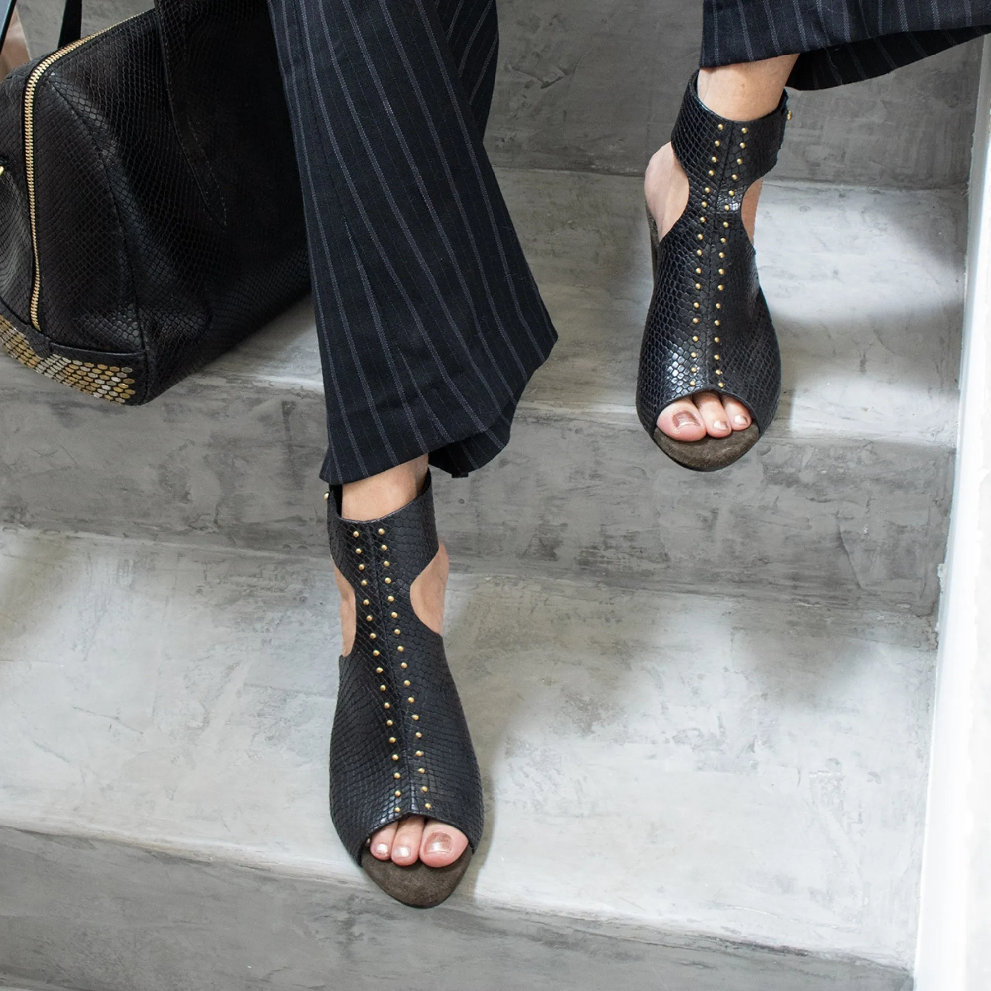 Pia A80 200's Heel