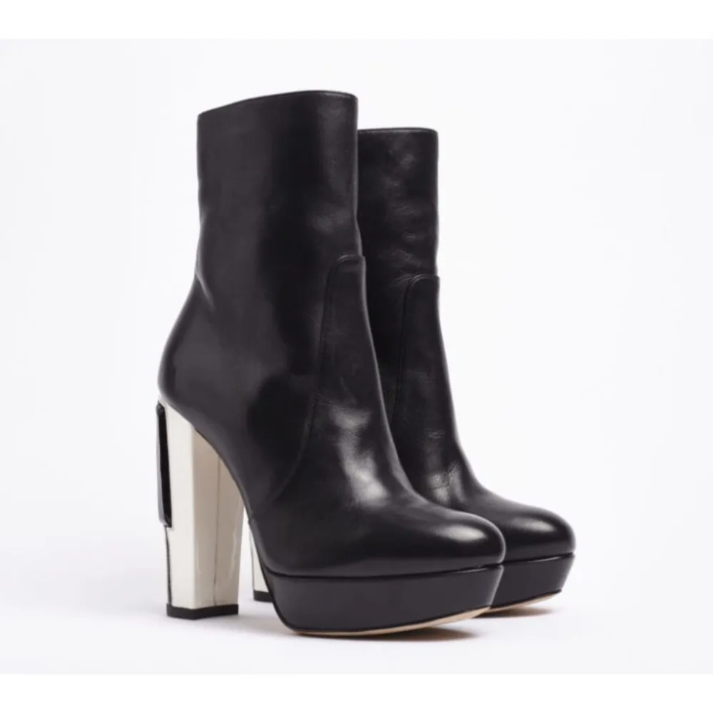 Piano Boots