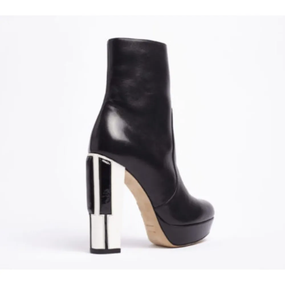 Piano Boots