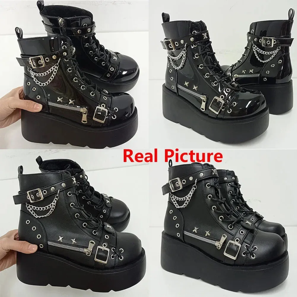 Punk Sweet Heart Platform Ankle Boots with Metal Decoration