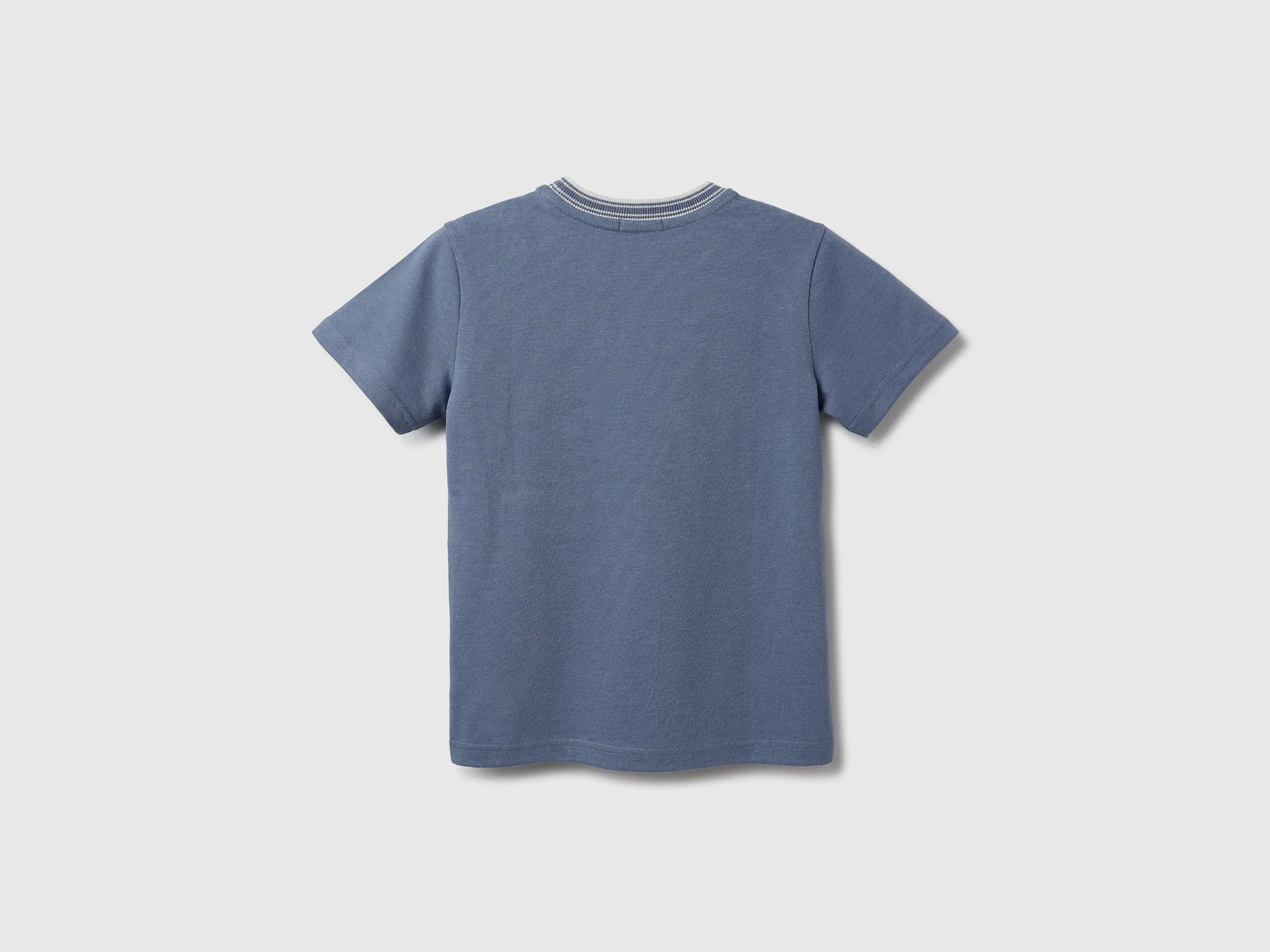 Regular Fit Round Neck Pocket T-Shirt