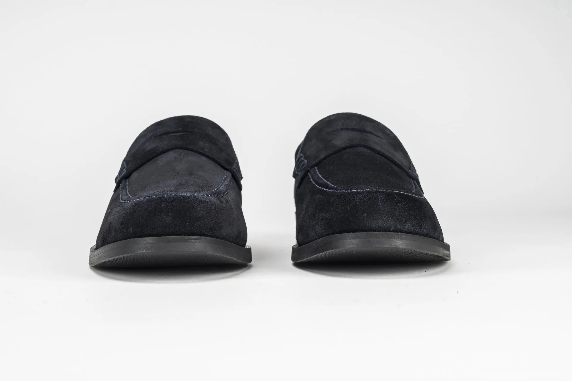 Seve Suede Loafer in Navy