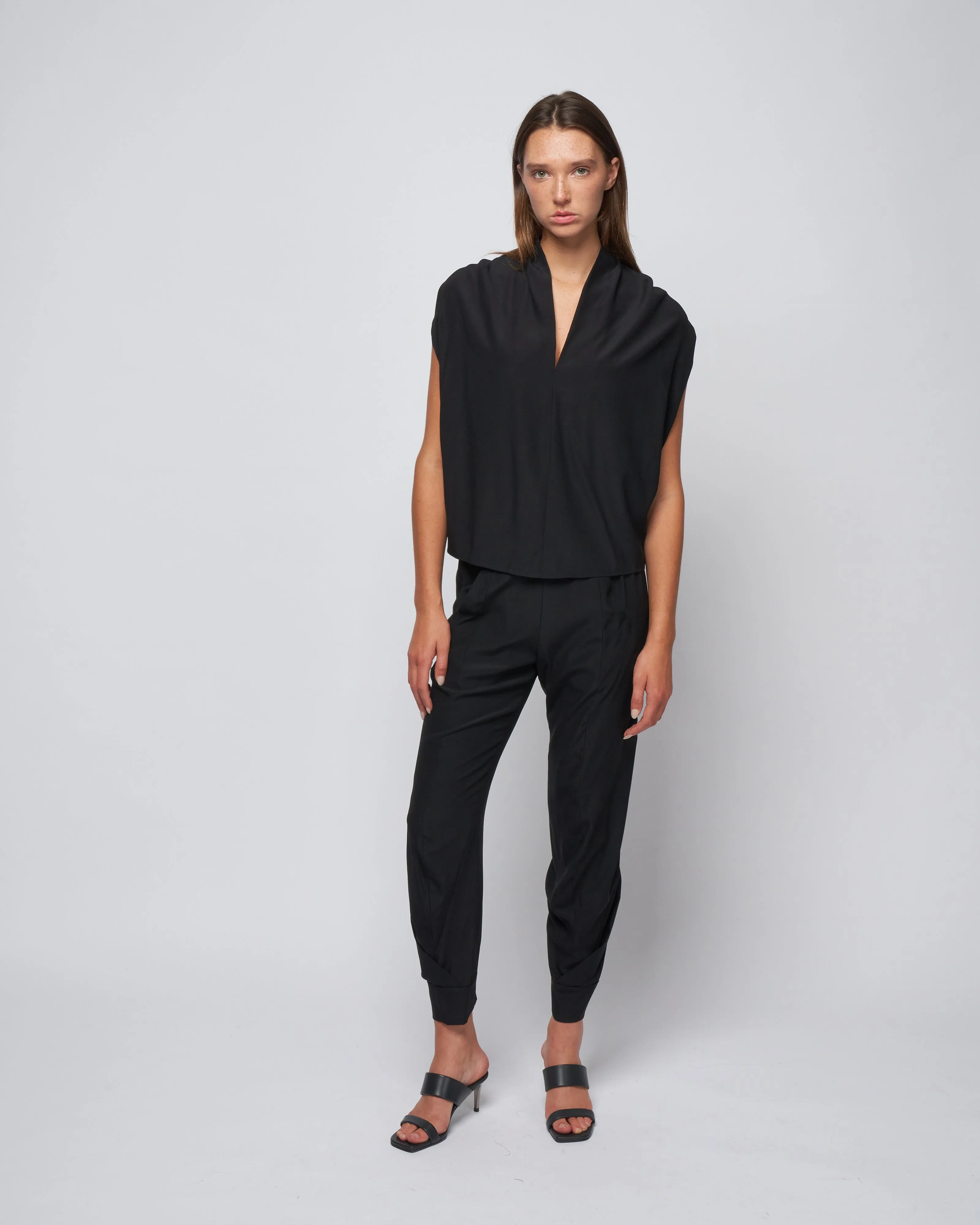 sola top - black