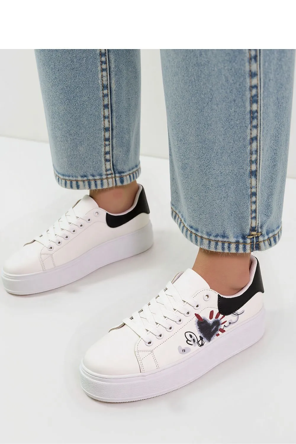 Sport Shoes Inello