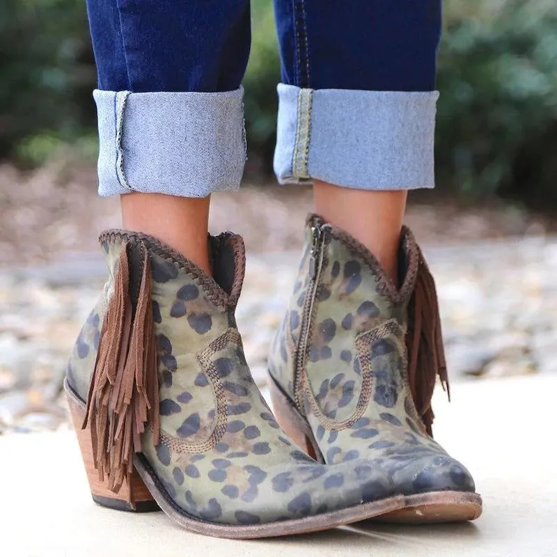 Tailored and comfortable orthopedic Boots