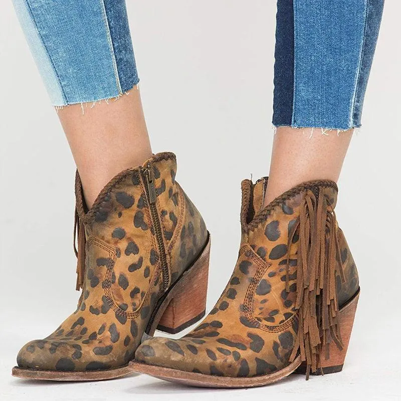 Tailored and comfortable orthopedic Boots