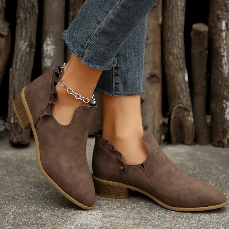 Tailored and comfortable orthopedic Heels