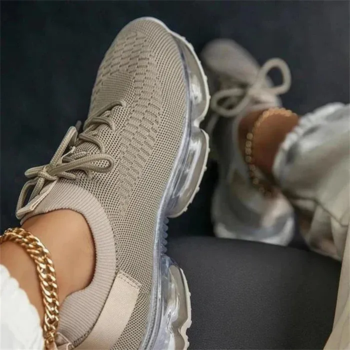 Tailored and comfortable orthopedic Sneakers