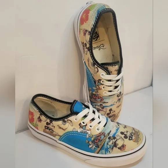 Vans x Disney Aloha Mickey Mouse Hawaii Sneakers Size 2.5