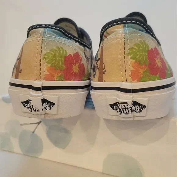 Vans x Disney Aloha Mickey Mouse Hawaii Sneakers Size 2.5