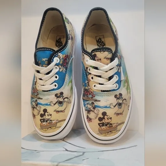 Vans x Disney Aloha Mickey Mouse Hawaii Sneakers Size 2.5