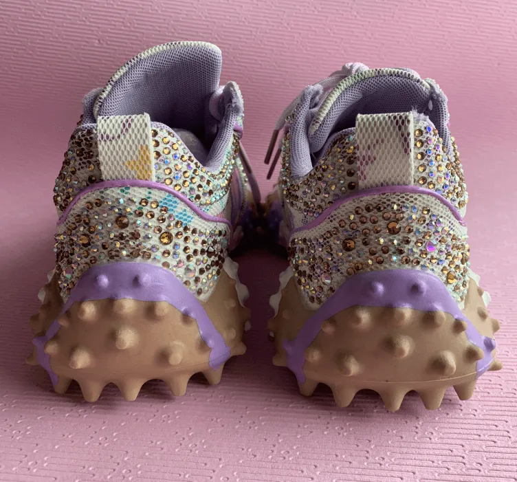 Women Diamond Setting Breathable Soft-Soled Anti-Slip Running Shoes