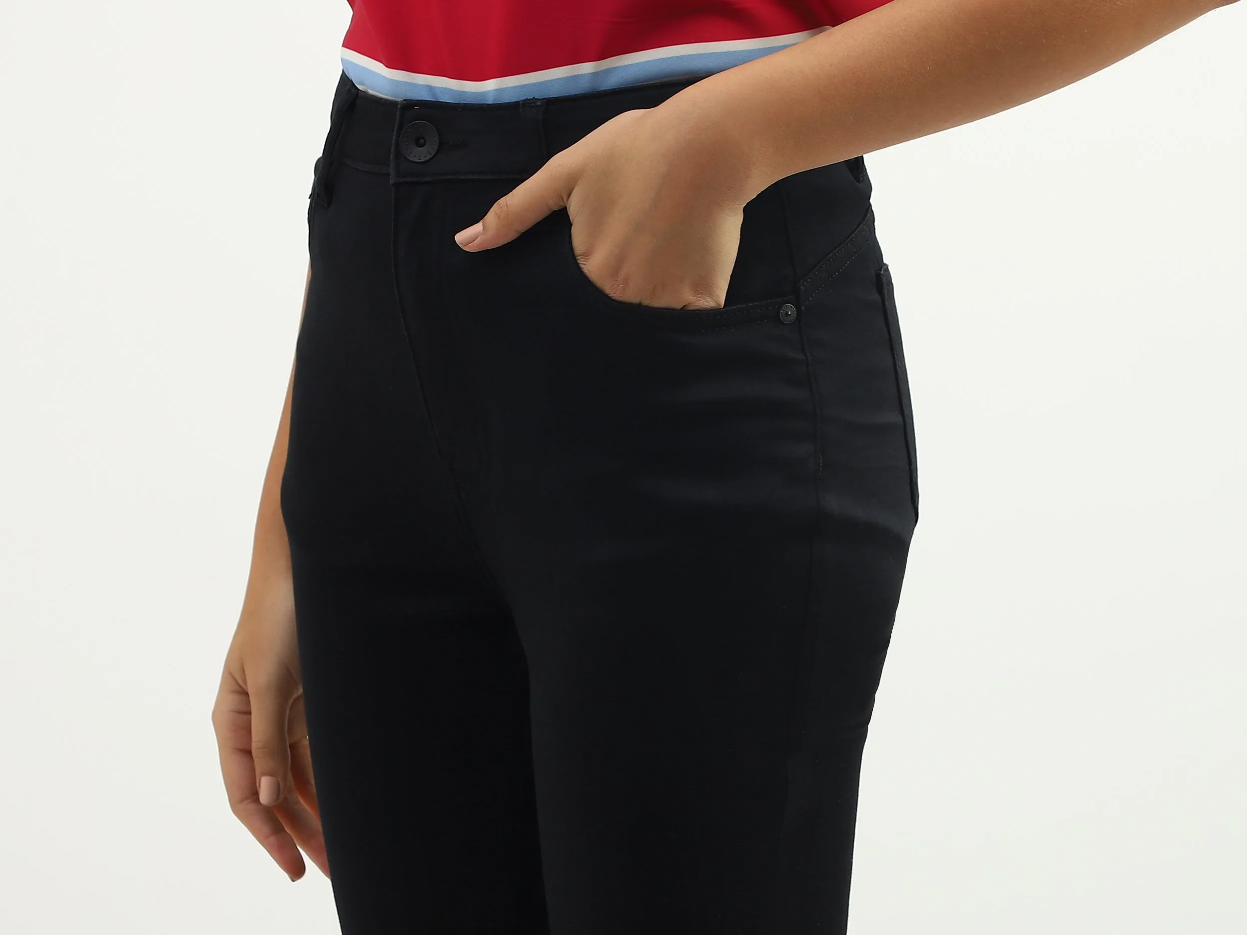 Women Solid Bootleg Jeans