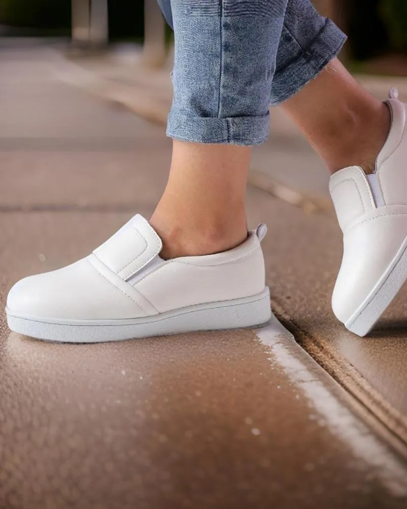 Women's Sneakers - 2027
