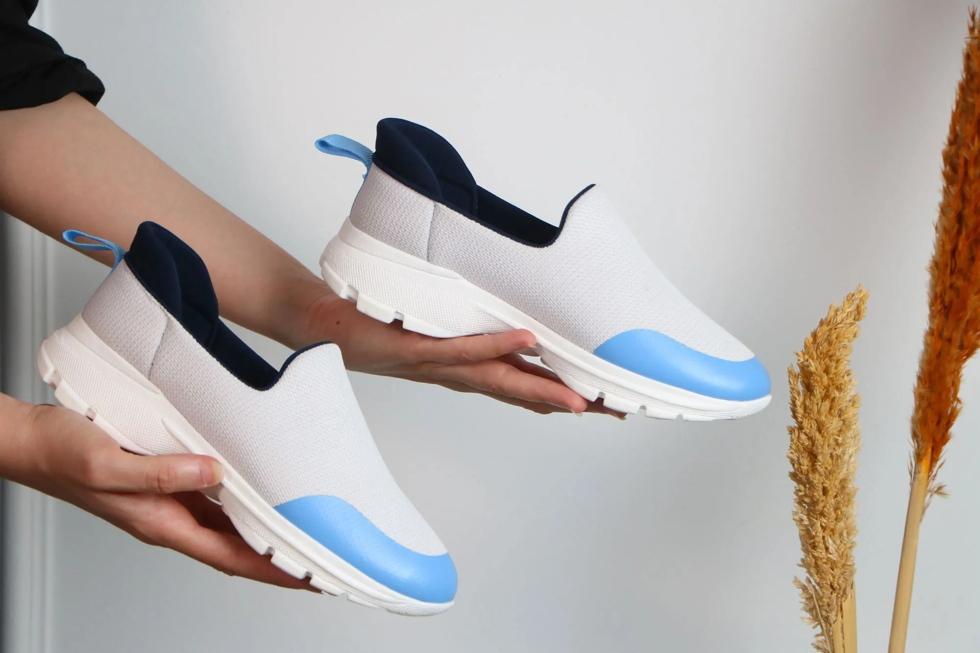 Women's Sneakers 2094