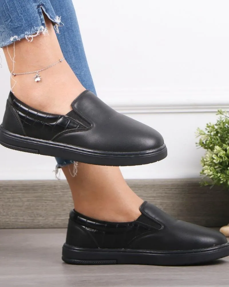 Women's Sneakers - 4009
