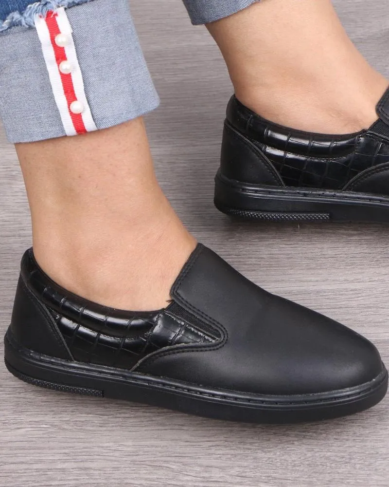 Women's Sneakers - 4009
