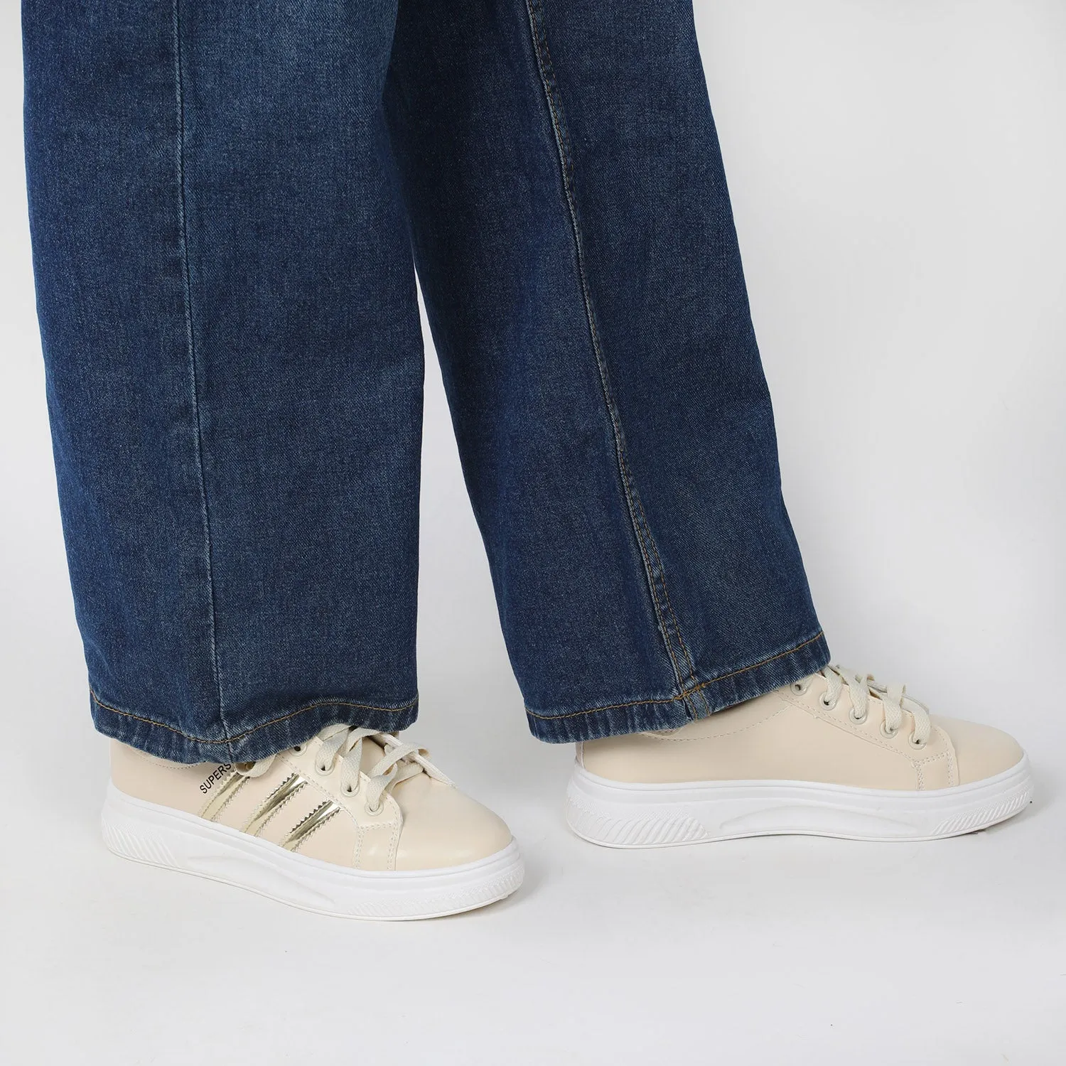 Women's Stylish, Comfortable & Trendy Sneakers for Every Occasion